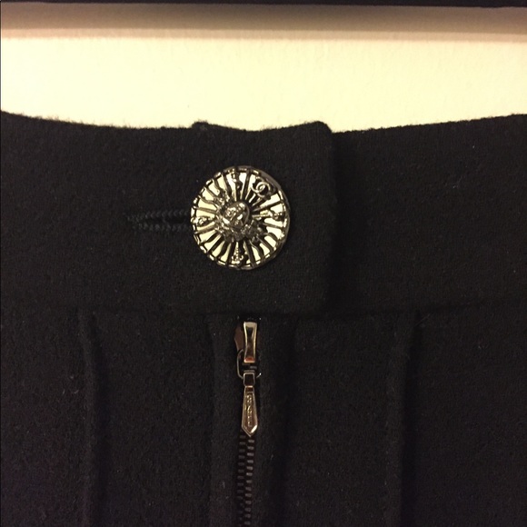 Chanel Zip Front Skirt - Picture 6 of 14